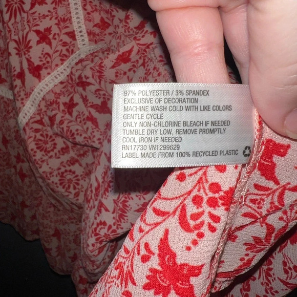 XHILARATION sz Small red and white spaghetti strapped top - Picture 7 of 7